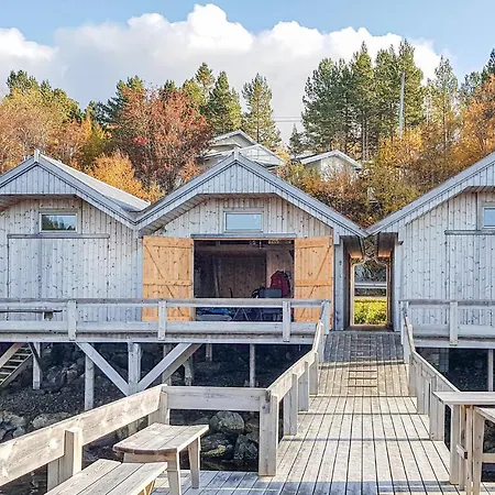 Awesome In Vihals W/ 3 Bedrooms *