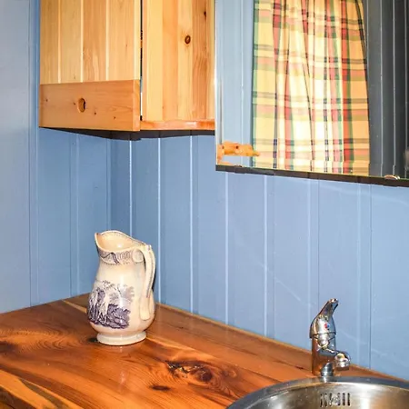 Awesome In Vihals W/ 3 Bedrooms Kalveland